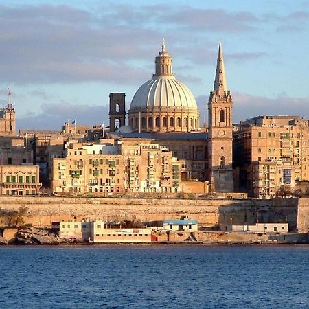 Modern 1Br Maisonette Steps From The Promenade Sliema Bagian luar foto