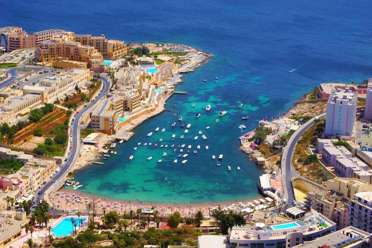 Modern 1Br Maisonette Steps From The Promenade Sliema Bagian luar foto
