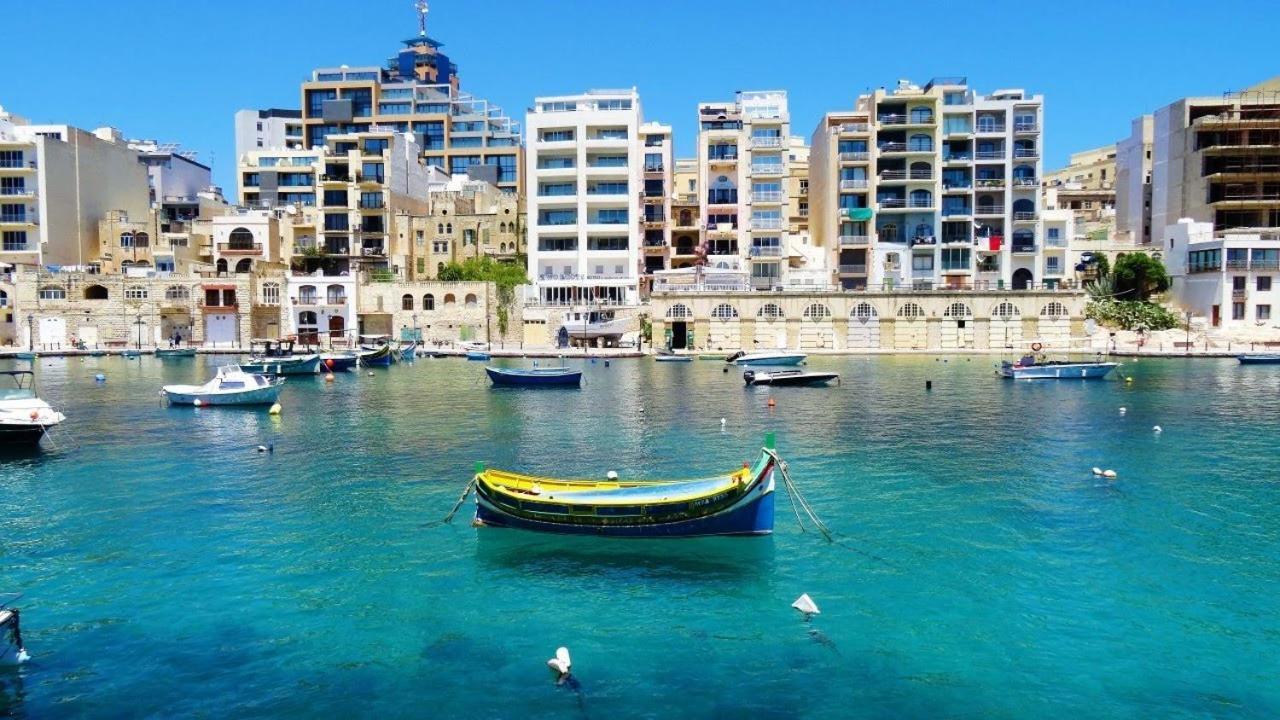Modern 1Br Maisonette Steps From The Promenade Sliema Bagian luar foto